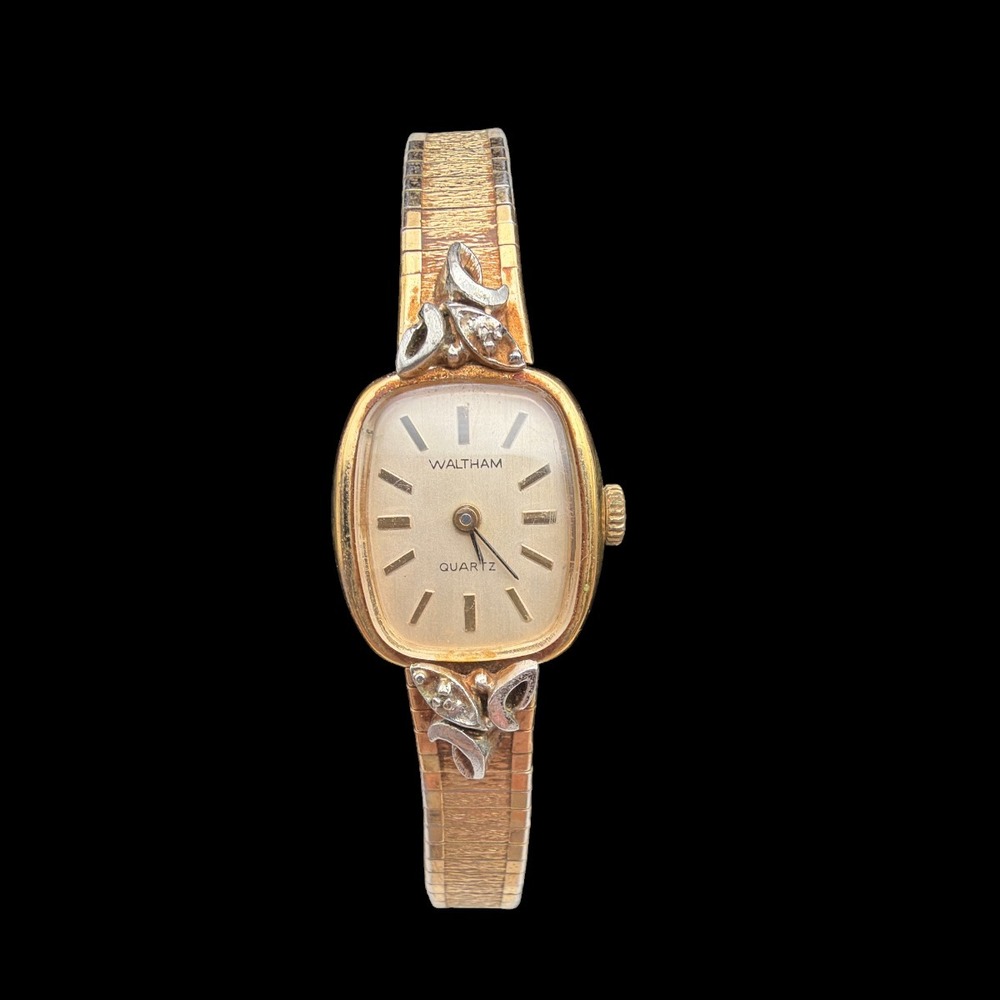 Womens Waltham Quartz Gold Toned Watch with Box UNTESTED